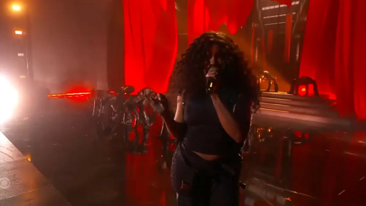 SZA - Grammys Performance